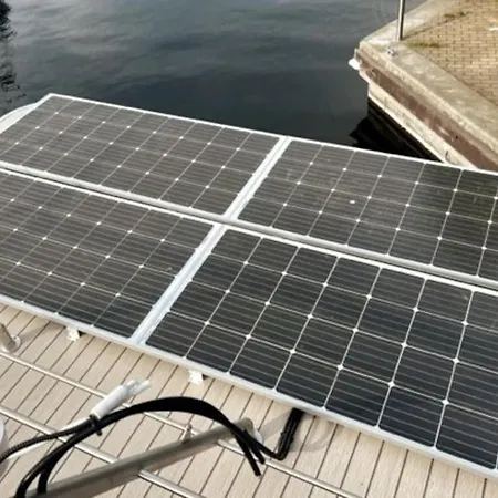 Luxus Hausboot Mit Jacuzzi Ботель Kolonie Zern