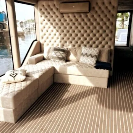 Ботель Luxus Hausboot Mit Jacuzzi Kolonie Zern