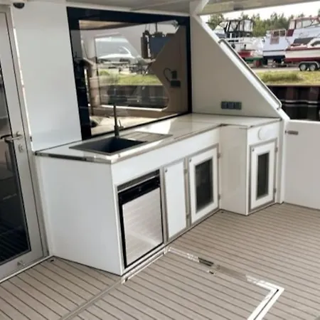 Luxus Hausboot Mit Jacuzzi * Kolonie Zern